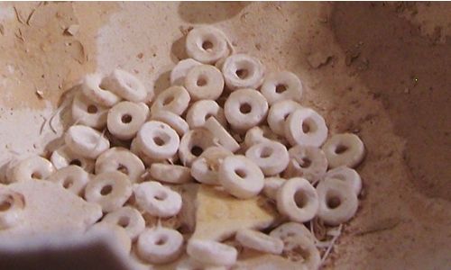 Click to view ostrich eggshell jewelry 